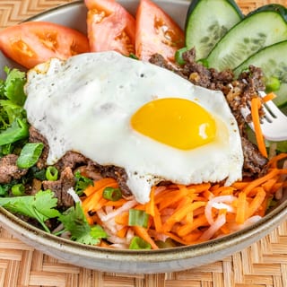 Steak & Egg (R/N)